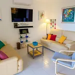펜션 Mazet Climatise Vue I Piscine I Parking I Wifi I Linge Et Menage Inclus 생트막시메