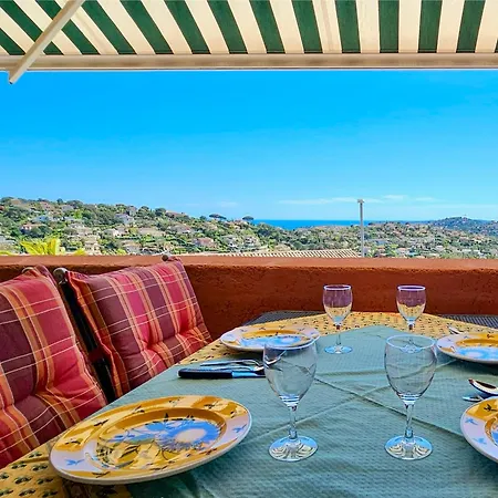 Mazet Climatise Vue I Piscine I Parking I Wifi I Linge Et Menage Inclus Tatil Evi