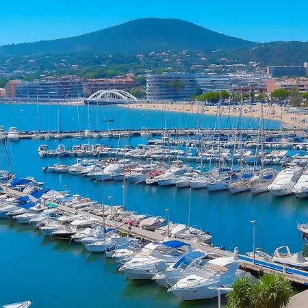 Holiday home Mazet Climatise Vue I Piscine I Parking I Wifi I Linge Et Menage Inclus