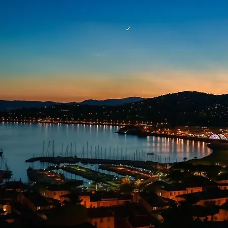 Mazet Climatise Vue I Piscine I Parking I Wifi I Linge Et Menage Inclus Tatil Evi