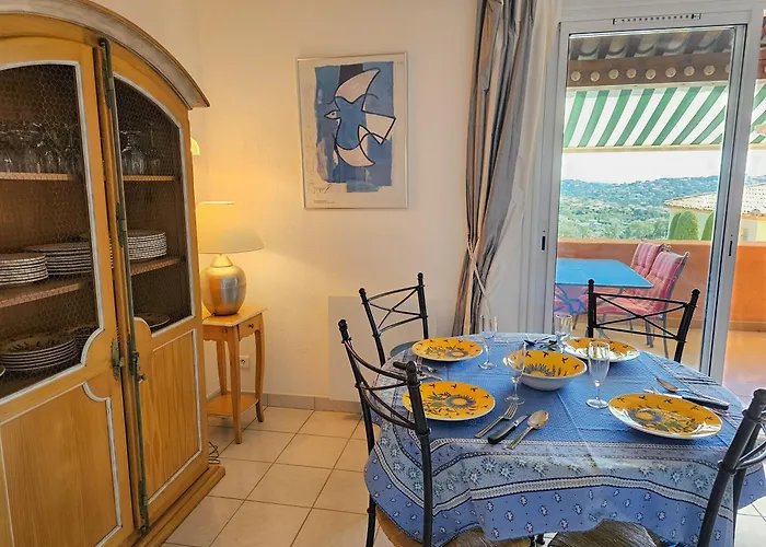 Hébergement de vacances Mazet Climatisé Vue I Piscine I Parking I Wifi I Linge Et Menage Inclus *