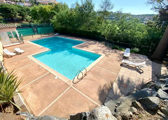 Mazet Climatisé Vue I Piscine I Parking I Wifi I Linge Et Menage Inclus *