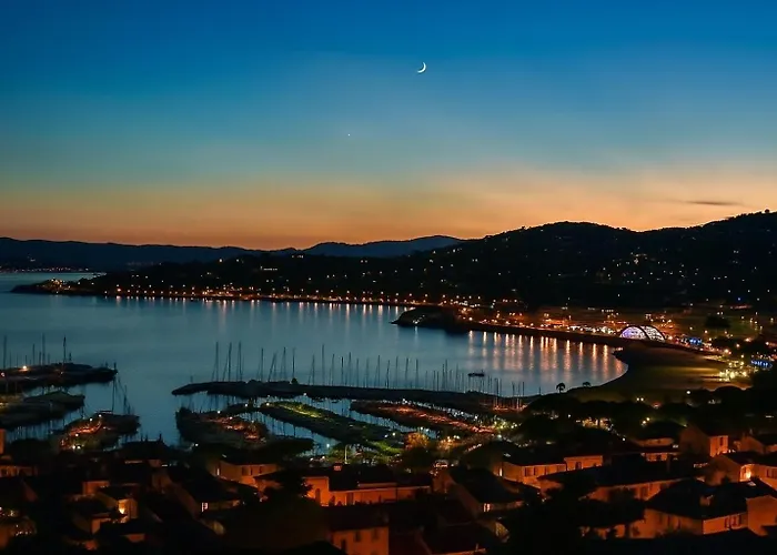 Mazet Climatise Vue I Piscine I Parking I Wifi I Linge Et Menage Inclus Nyaraló